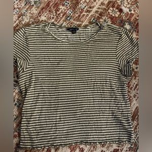 American Eagle striped tee olive/green/white